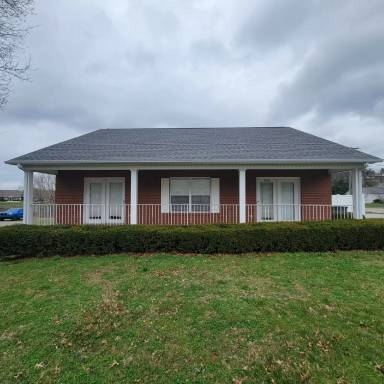 Main picture of 919 Nottingham Dr