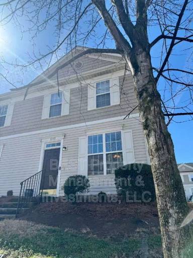 Main picture of 8130 Kings Creek Dr