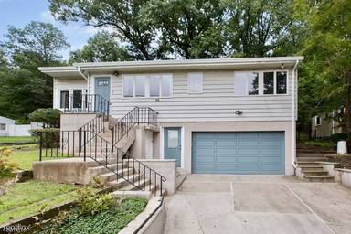 Main picture of 420 Fairview Ave