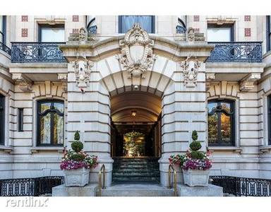 Main picture of 390 Commonwealth Ave