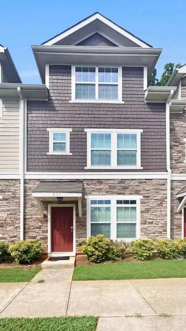 Main picture of 631 Centennial View Ln