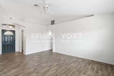 Main picture of 11058 W Carmelita Cir