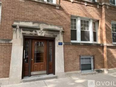 Main picture of 3408 W Sunnyside Ave