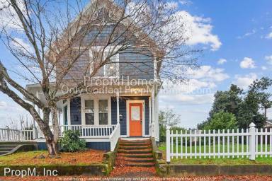 Main picture of 713 Monroe St
