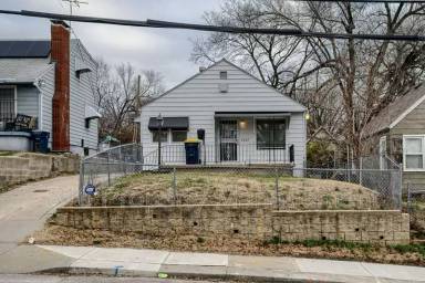 Main picture of 3437 Jackson Ave