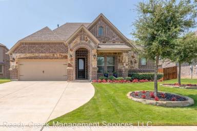 Main picture of 542 Big Bend Dr