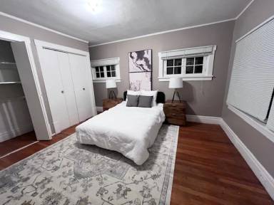 Main picture of 1133 Michigan Ave