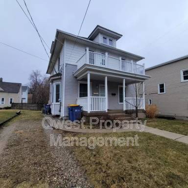 Main picture of 1115 Fulton St E