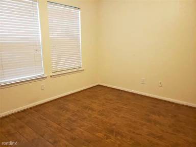 Main picture of 111 Genesee Ridge Dr