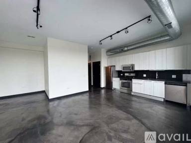 Main picture of 1645 N Milwaukee Ave