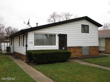 Main picture of 14610 Blackstone Ave