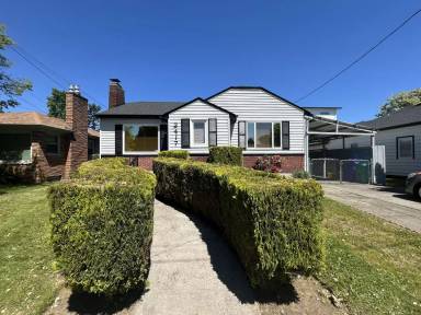 Main picture of 2417 N Rosa Parks Way