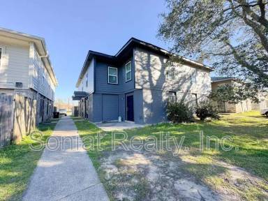 Main picture of 7721 S Coronet Ct