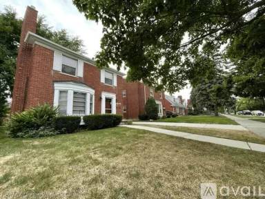 Main picture of 2025 Vernier Rd