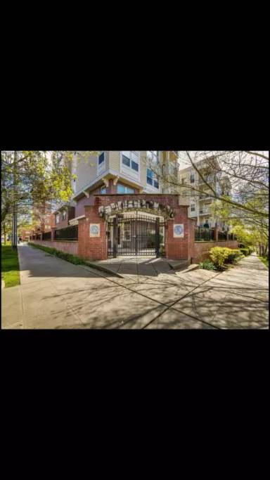 Main picture of 530 4th Ave W