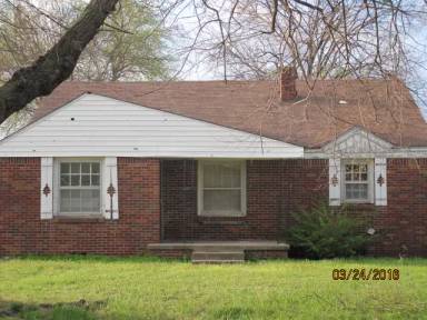 Main picture of 2216 NE 21st St
