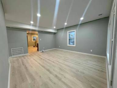 Main picture of 21747 Mac Arthur Blvd