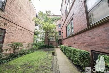 Main picture of 650 W Buckingham Pl