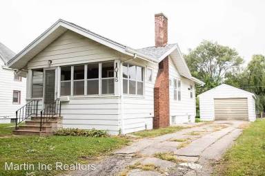Main picture of 1012 W 7th St