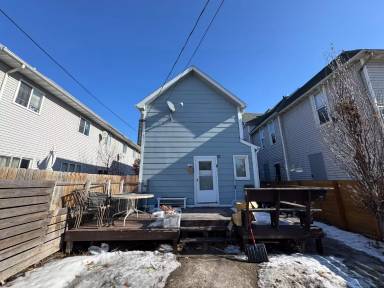 Main picture of 1518 Park Ave