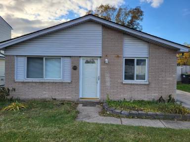 Main picture of 14332 Burr St