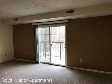Main picture of Royal Manor Apartments