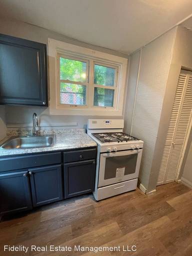 Main picture of 28 Carter St