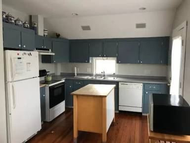 Main picture of 23 Warren Ave