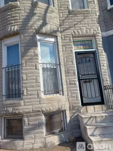 Main picture of 2033 N Fulton Ave