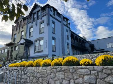 Main picture of 328 Penn Ave