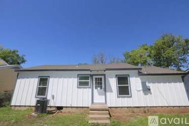 Main picture of 713 Churchill Dr