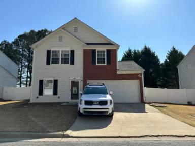 Main picture of 208 Oak Grove Way