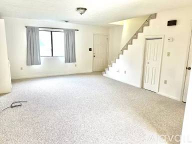Main picture of 404 Eastley Ct