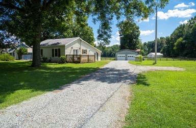 Main picture of 4151 Old Hillsborough Rd