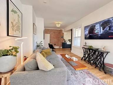 Main picture of 47 W La Crosse Ave