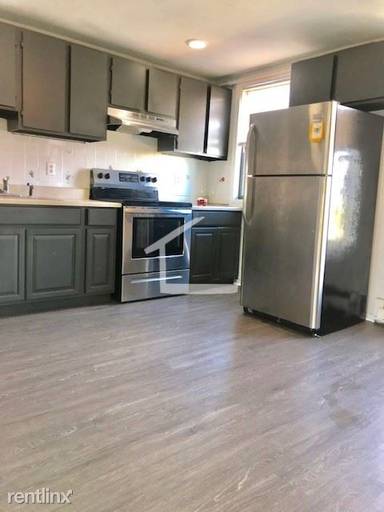 Main picture of 151 Meridian St