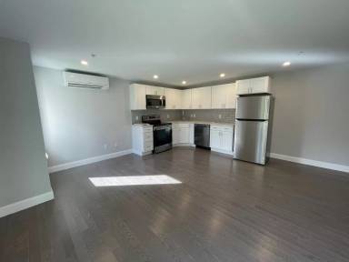 Main picture of 328 Bank St