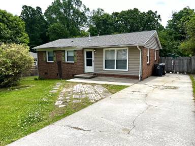 Main picture of 3710 Nash St