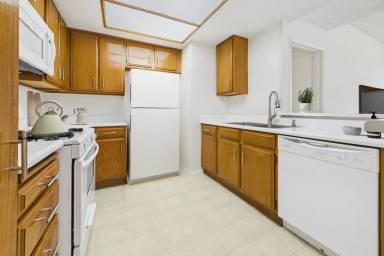 Main picture of 11641 Valley Spring Ln