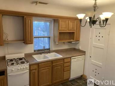 Main picture of 509 N Behrend Ave