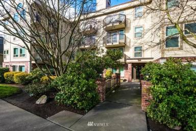 Main picture of 566 Prospect St