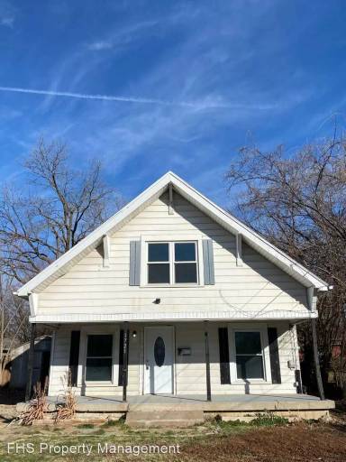 Main picture of 1701 W Thoman St