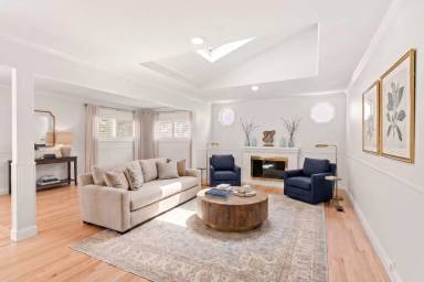 Main picture of 6923 Lassen St