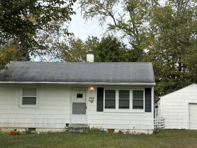 Main picture of 121 Crestview Dr
