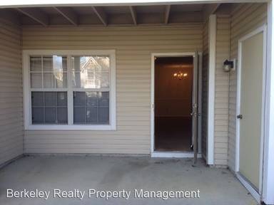 Main picture of 100 Windsor Ln