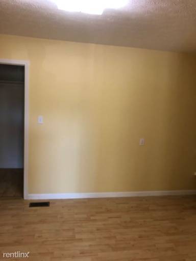 Main picture of 5889 Highland Lick Rd