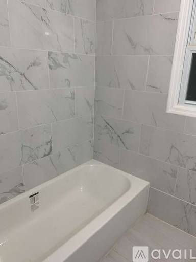 Main picture of 605 William St