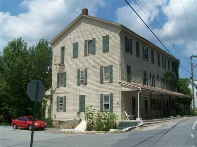 Main picture of 1949 Craley Rd