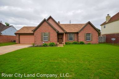 Main picture of 7570 Bridelwreath Dr