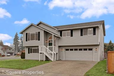 Main picture of 8202 63rd Dr NE